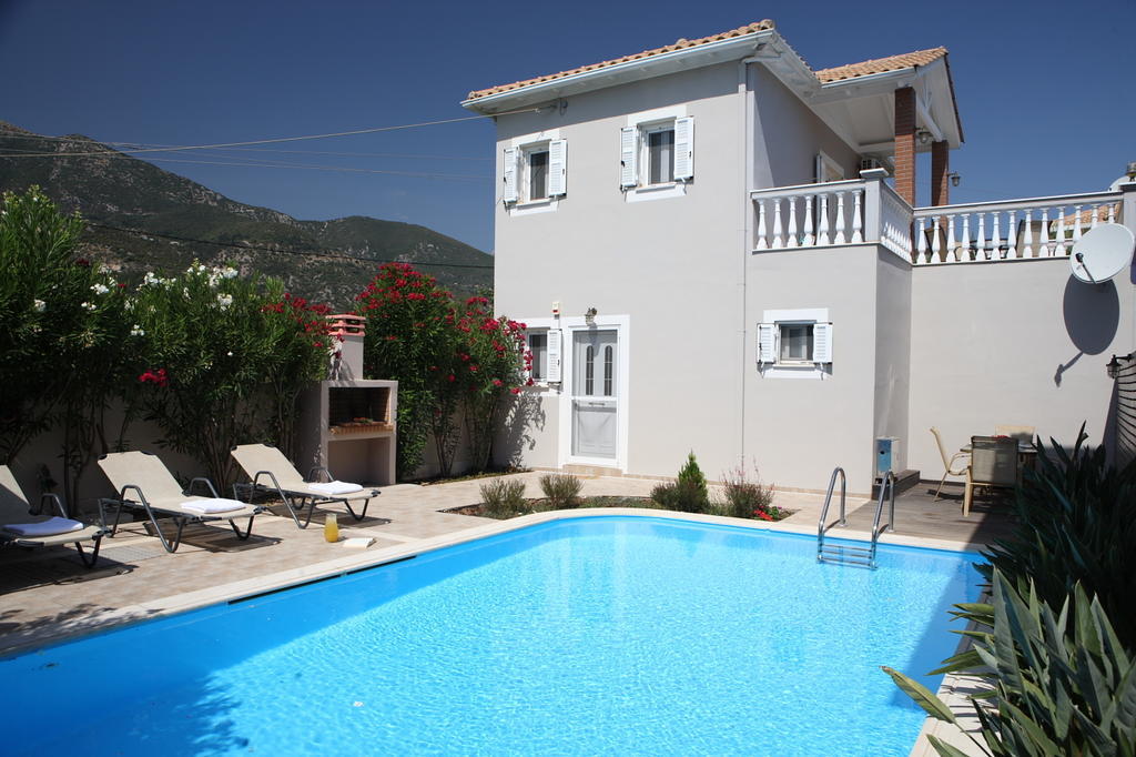 Le Torri Villas By Nidri Holiday Villas Bagian luar foto
